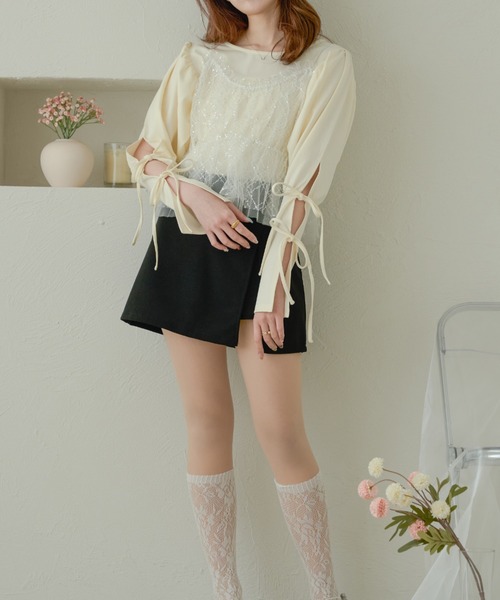 Ambre Neige(アンブルネージュ)の「袖リボンパフトップス/WEB/EC限定商品(Tシャツ/カットソー・レディース・アイボリー/ブラック・FREE)」の11枚目の写真