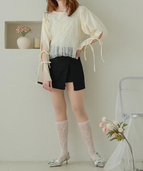 Ambre Neige(アンブルネージュ)の「袖リボンパフトップス/WEB/EC限定商品(Tシャツ/カットソー・レディース・アイボリー/ブラック・FREE)」の7枚目の写真