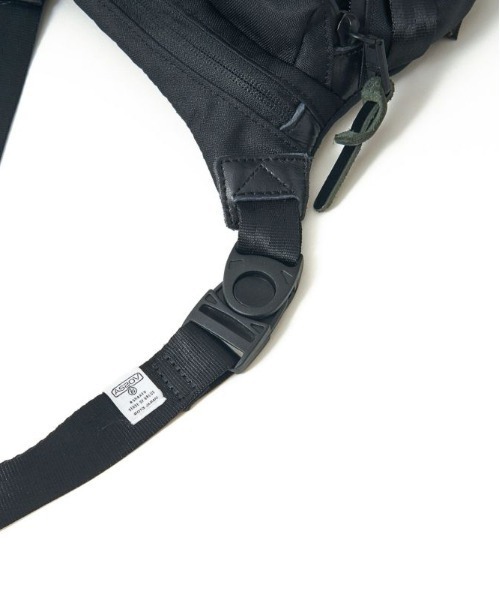 AS2OV(アッソブ)の「【AS2OV/アッソブ】 CORDURA DOBBY 305D FANY PACK(ボディバッグ/ウエストポーチ・メンズ・ブラック・FREE)」の9枚目の写真