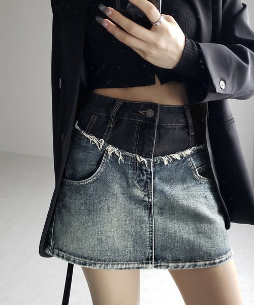 me+em select(ミームセレクト)の「※※【 3size / 2color 】ダメージドッキングヴィンテージデニムミニスカート /damage docking vintage denim mini skirt(デニムスカート・レディース・ブラック/ブルー・SMALL/MEDIUM/LARGE)」の15枚目の写真