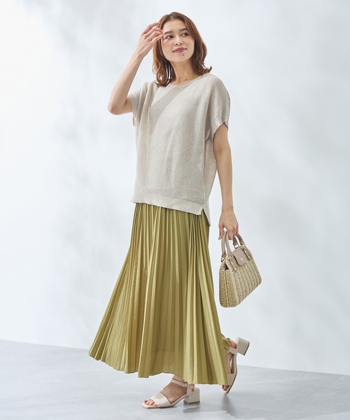 Honeys(ハニーズ)の「ロングプリーツスカート(スカート・レディース・ブルーグリーン/イエロー系その他/グレイッシュベージュ/スミクロ・S/M/L/LL)」の9枚目の写真
