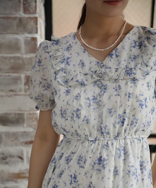 aimoha(アイモハ)の「レトロ風小花柄ワンピース(ワンピース・レディース・ベージュ/パープル・SMALL/MEDIUM/LARGE)」の22枚目の写真