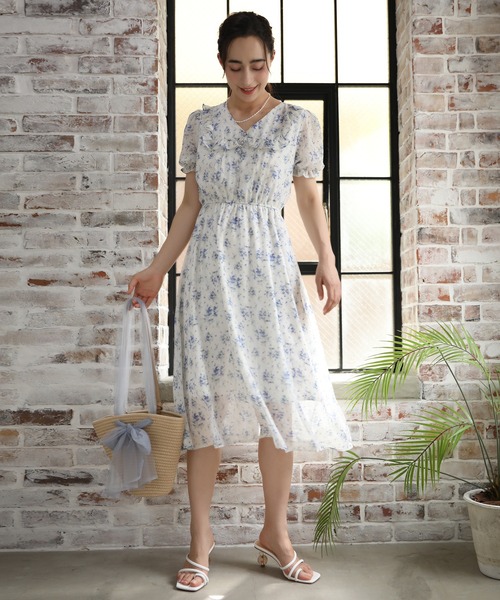 aimoha(アイモハ)の「レトロ風小花柄ワンピース(ワンピース・レディース・ベージュ/パープル・SMALL/MEDIUM/LARGE)」の5枚目の写真
