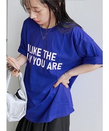 ロゴプリントTシャツ