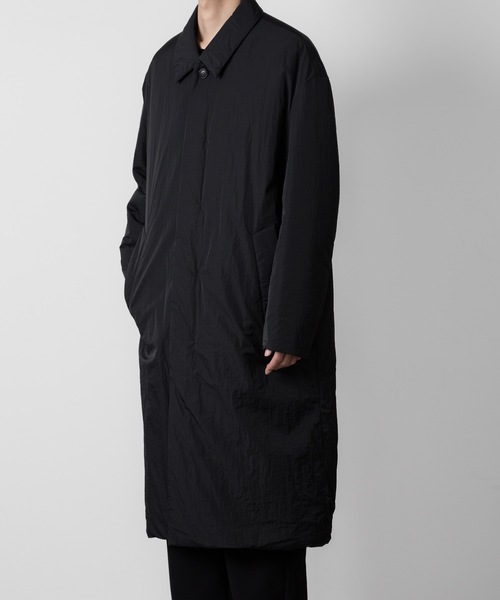 ATTACHMENT(アタッチメント)の「ナイロンタフタ パディングバルカラーコート / NY TAFFETA PADDING BALLCOLLAR COAT(ステンカラーコート・メンズ・ブラック・3/2/1)」の6枚目の写真