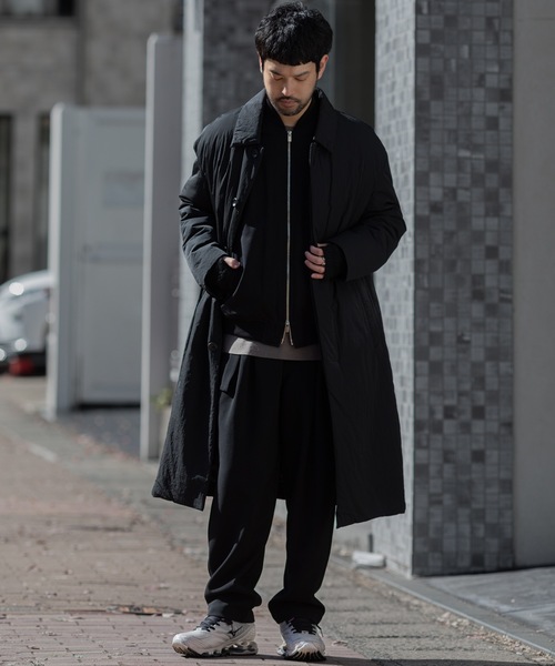 ATTACHMENT(アタッチメント)の「ナイロンタフタ パディングバルカラーコート / NY TAFFETA PADDING BALLCOLLAR COAT(ステンカラーコート・メンズ・ブラック・3/2/1)」の22枚目の写真