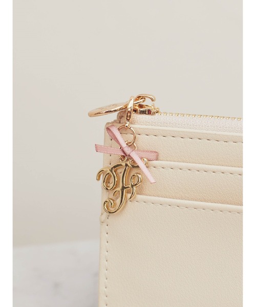 メゾン ド フルール Maison de FLEUR イニシャルバックチャーム