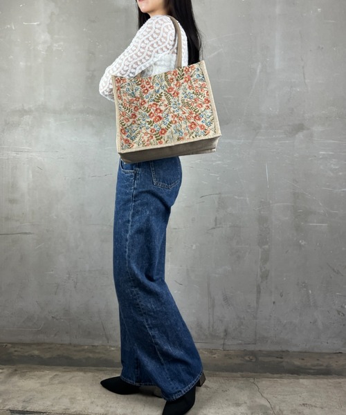 Loco Ocean（ロコオーシャン）の「【花柄】A4サイズ フラワー総柄 / サブバッグ トートバッグ（トートバッグ・レディース・B/A・ONE SIZE）」の6枚目の写真