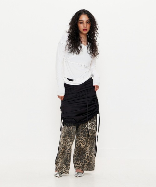 BEEDEN（ビーデン）の「LEOPARD PRINT WIDE STRAIGHT PANTS（その他パンツ・レディース・レオパード・MEDIUM/SMALL）」の10枚目の写真