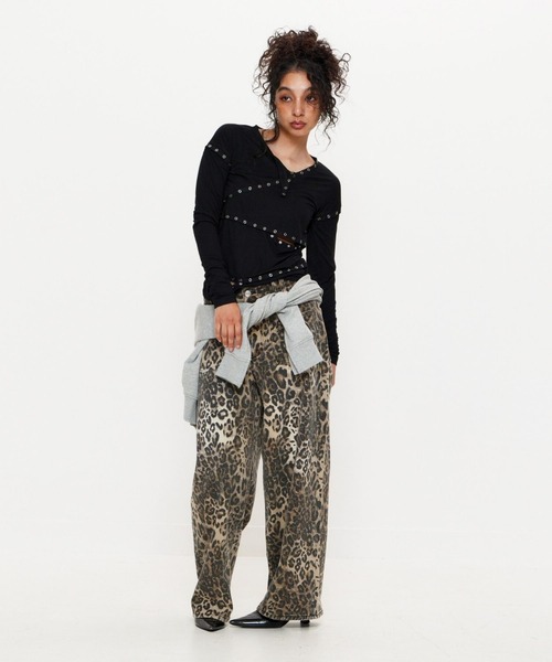 BEEDEN（ビーデン）の「LEOPARD PRINT WIDE STRAIGHT PANTS（その他パンツ・レディース・レオパード・MEDIUM/SMALL）」の14枚目の写真