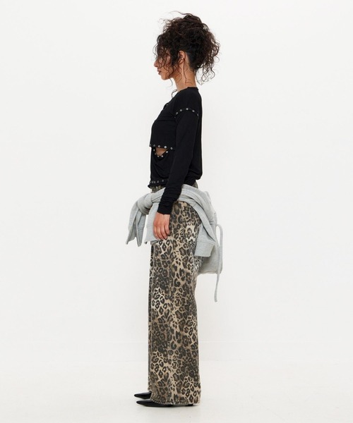 BEEDEN（ビーデン）の「LEOPARD PRINT WIDE STRAIGHT PANTS（その他パンツ・レディース・レオパード・MEDIUM/SMALL）」の4枚目の写真