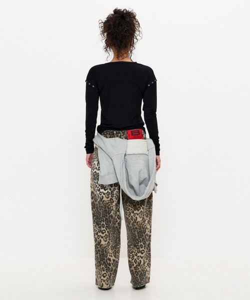 BEEDEN（ビーデン）の「LEOPARD PRINT WIDE STRAIGHT PANTS（その他パンツ・レディース・レオパード・MEDIUM/SMALL）」の5枚目の写真