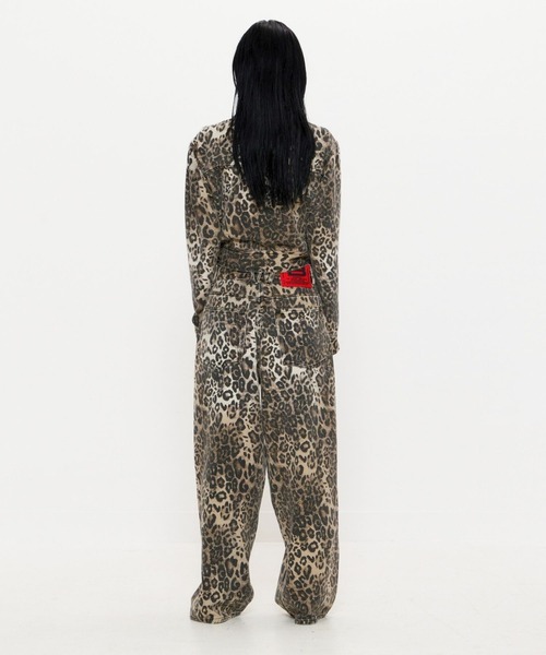 BEEDEN（ビーデン）の「LEOPARD PRINT WIDE STRAIGHT PANTS（その他パンツ・レディース・レオパード・MEDIUM/SMALL）」の7枚目の写真
