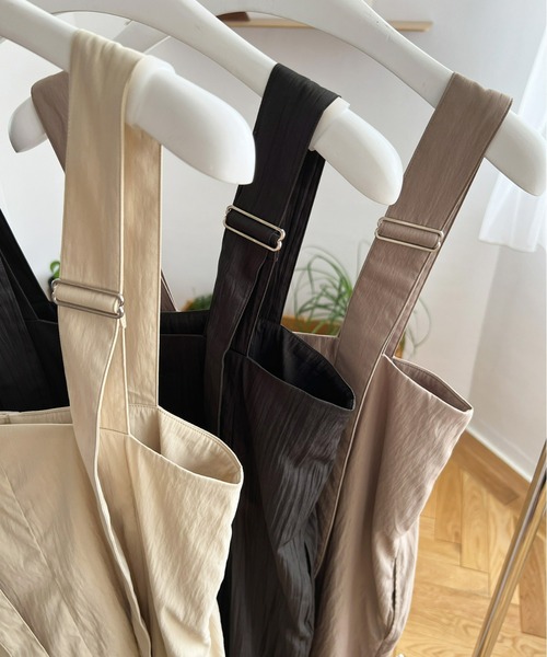 Olu.（オルドット）の「ハイウエストジャンパースカート（ジャンパースカート・レディース・チャコールグレー/カーキ/ベージュ・FREE）」の11枚目の写真