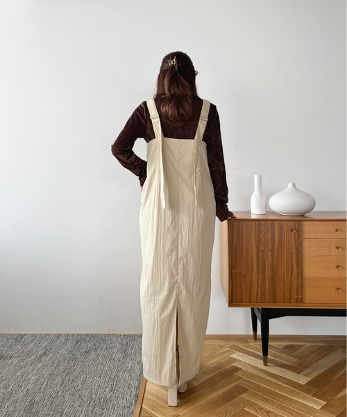 Olu.（オルドット）の「ハイウエストジャンパースカート（ジャンパースカート・レディース・チャコールグレー/カーキ/ベージュ・FREE）」の8枚目の写真