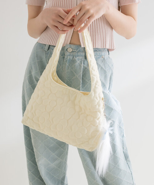 OLIVE des OLIVE(オリーブデオリーブ)の「もしゃいぬキーホルダー 1041110230(ネックレス・レディース・ホワイト・FREE)」の6枚目の写真