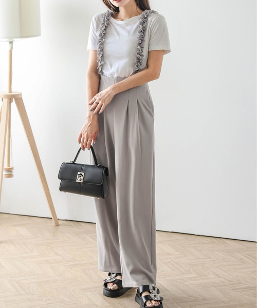 AMELY(エミリー)の「シフォンフリルストラップ タックパンツ(その他パンツ・レディース・グレイッシュベージュ/ブラック/ベージュ/ネイビー・M/L)」の9枚目の写真