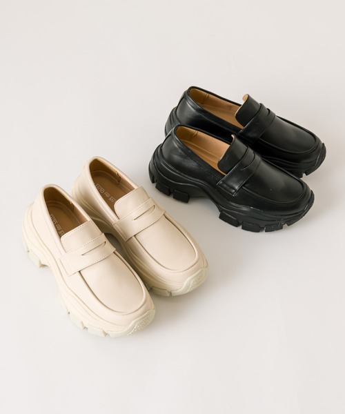 OLIVE des OLIVE(オリーブデオリーブ)の「スニーカーソールローファー(ローファー・レディース・ブラック/アイボリー・X-LARGE/LARGE/MEDIUM/SMALL)」の18枚目の写真