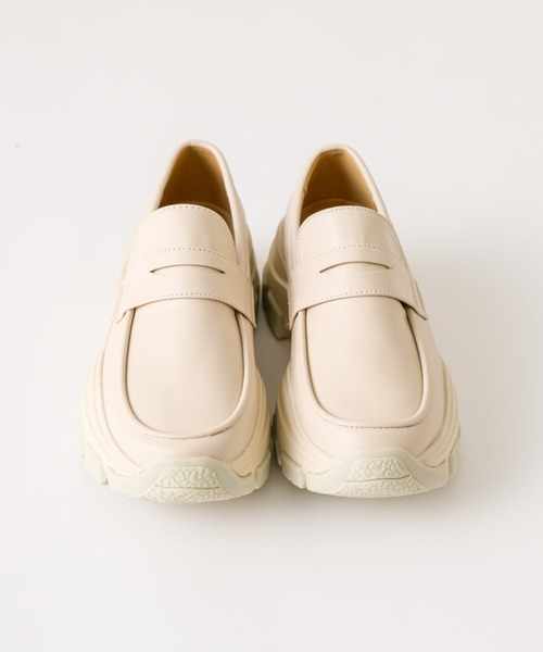 OLIVE des OLIVE(オリーブデオリーブ)の「スニーカーソールローファー(ローファー・レディース・ブラック/アイボリー・X-LARGE/LARGE/MEDIUM/SMALL)」の17枚目の写真