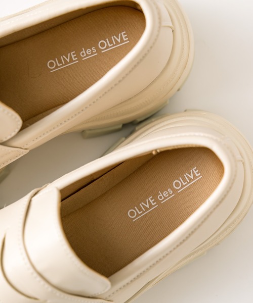 OLIVE des OLIVE(オリーブデオリーブ)の「スニーカーソールローファー(ローファー・レディース・ブラック/アイボリー・X-LARGE/LARGE/MEDIUM/SMALL)」の12枚目の写真