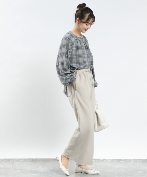 GLOBAL WORK Smile Seed Store（グローバルワーク スマイルシードストア）の「ジョーゼットイージーパンツ/131041（その他パンツ・レディース・モカ/アイボリー/ブラック/チャコール・SMALL/X-LARGE/LARGE/MEDIUM）」の7枚目の写真