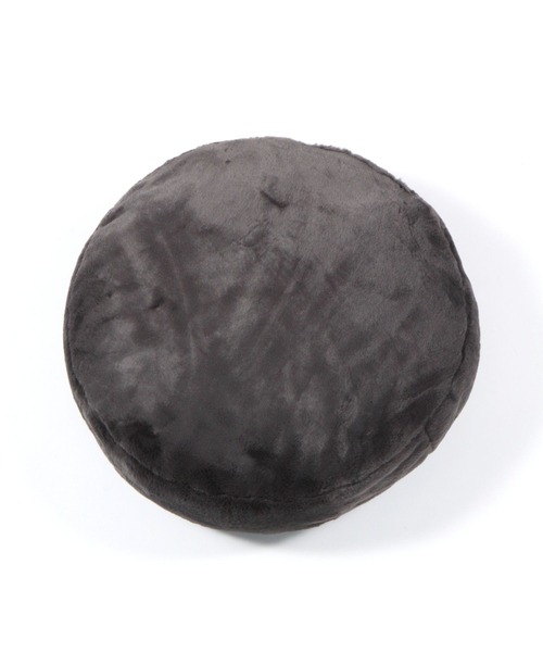 BAYFLOW（ベイフロー）の「[滑らかなファーの肌触り]BFファーサークルクッション55cm（クッション/クッションカバー・レディース・グレー/チャコール・00）」の5枚目の写真