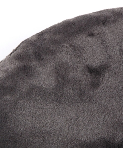BAYFLOW（ベイフロー）の「[滑らかなファーの肌触り]BFファーサークルクッション55cm（クッション/クッションカバー・レディース・グレー/チャコール・00）」の6枚目の写真