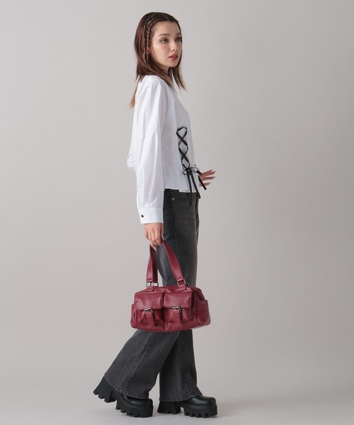 FOREVER 21（フォーエバー トゥエンティーワン）の「【2024FW】レースアップデザインシャツ（シャツ/ブラウス・レディース・オフホワイト/グレー・FREE）」の9枚目の写真