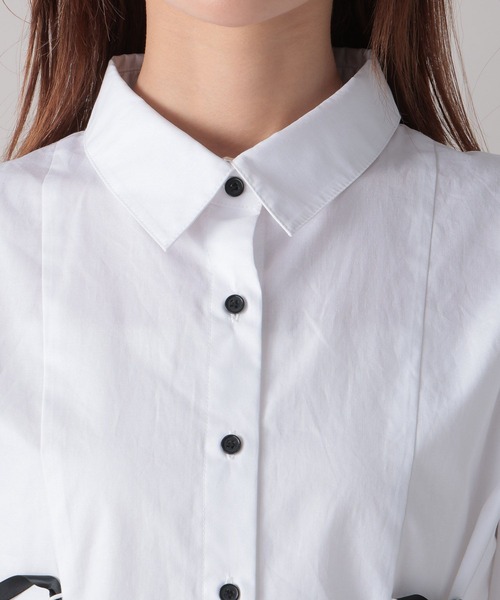 FOREVER 21（フォーエバー トゥエンティーワン）の「【2024FW】レースアップデザインシャツ（シャツ/ブラウス・レディース・オフホワイト/グレー・FREE）」の16枚目の写真