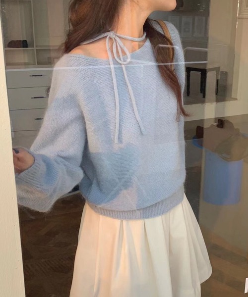 ECLIN(エクラン)の「オフショルダーリボンニットプルオーバー(ニット/セーター・レディース・オフホワイト/ブラック/ブルー/イエロー/パープル・FREE)」の3枚目の写真