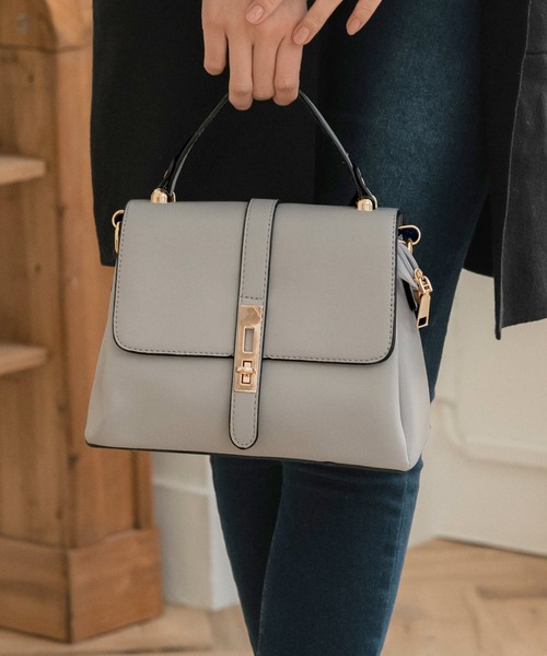 Julia Boutique（ジュリアブティック）の「フラップ2wayハンドバッグ（ハンドバッグ・レディース・グレー/オフホワイト/ブラック/レッド/ベージュ・ONE）」の3枚目の写真