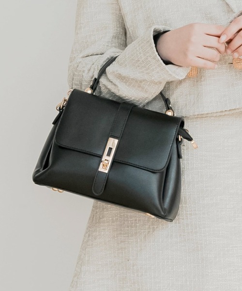 Julia Boutique（ジュリアブティック）の「フラップ2wayハンドバッグ（ハンドバッグ・レディース・グレー/オフホワイト/ブラック/レッド/ベージュ・ONE）」の2枚目の写真