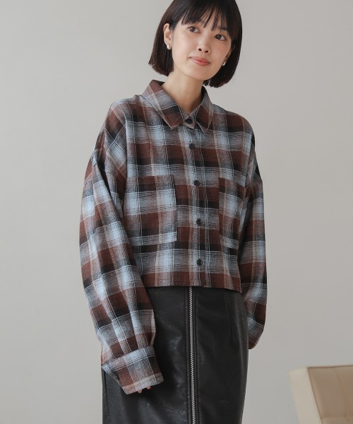 Bou Jeloud(ブージュルード)の「チェック柄ショートシャツ(シャツ/ブラウス・レディース・ブラック/ブラウン・38)」の5枚目の写真