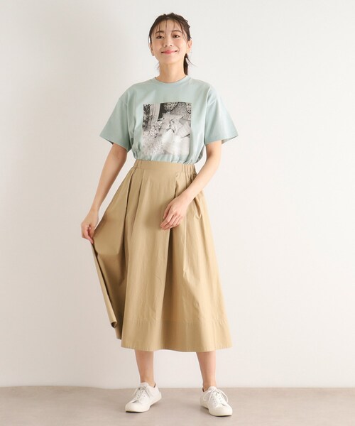 LAURA ASHLEY(ローラアシュレイ)の「【STORY掲載!/一部店舗限定カラーあり/大人気!日本製/Laura Ashley ヒストリーフォト】ガール フォトTシャツ(Tシャツ/カットソー・レディース・オフホワイト/グリーン系/ベビーピンク・38)」の12枚目の写真