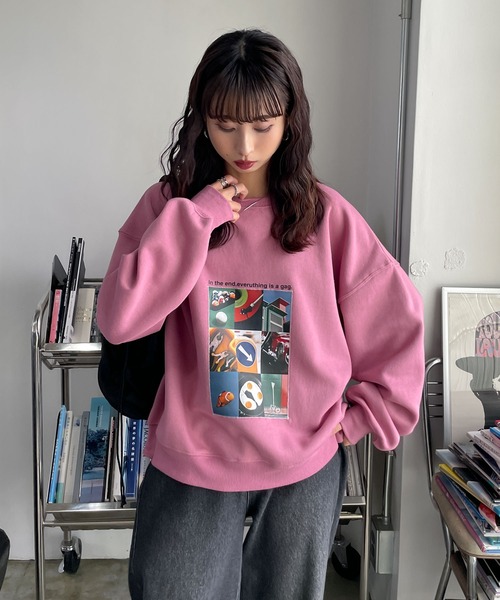Chillfar(チルファー)の「フォトプリントスウェットトレーナー(スウェット・レディース・ホワイト/ピンク/ネイビー/オートミール/杢グレー/ブルー/ブラック・FREE)」の7枚目の写真