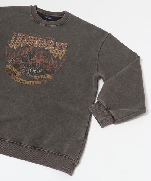 ITEMS URBANRESEARCH(アイテムズ アーバンリサーチ)の「パウダー加工 クルーネックスウェットプルオーバー(スウェット・メンズ・その他1/その他2/その他3・MEDIUM/LARGE)」の9枚目の写真