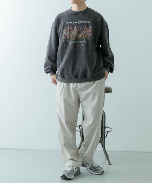ITEMS URBANRESEARCH(アイテムズ アーバンリサーチ)の「パウダー加工 クルーネックスウェットプルオーバー(スウェット・メンズ・その他1/その他2/その他3・MEDIUM/LARGE)」の16枚目の写真