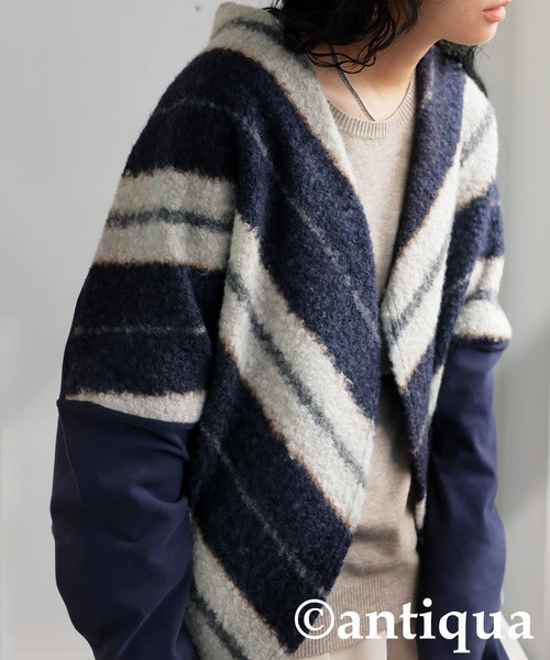 antiqua(アンティカ)の「ボア切り替えカーディガン(カーディガン/ボレロ・レディース・ブラック/ネイビー・ONESIZE)」の7枚目の写真