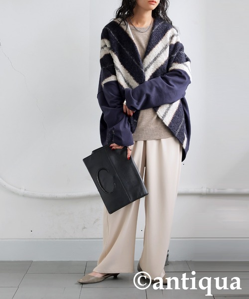 antiqua(アンティカ)の「ボア切り替えカーディガン(カーディガン/ボレロ・レディース・ブラック/ネイビー・ONESIZE)」の10枚目の写真