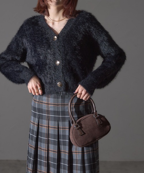 each（イーチ）の「ロングシャギー金ボタンショート丈カーディガン（カーディガン/ボレロ・レディース・グレー/ブラック/グレイッシュベージュ/モカ・FREE）」の9枚目の写真