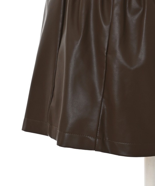 Narcissus（ナルシス）の「フェイクレザーショートパンツ（その他パンツ・レディース・ブラウン/ブラック・FREE）」の3枚目の写真