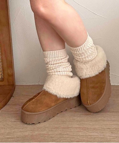 apres jour clair(アプレジュールクレア)の「【apres jour clair】厚底フェイクムートンブーツ【ZOZOTOWN限定アイテム】(ブーツ・レディース・キャメル/ベージュ・MEDIUM/X-LARGE/LARGE/SMALL)」の3枚目の写真
