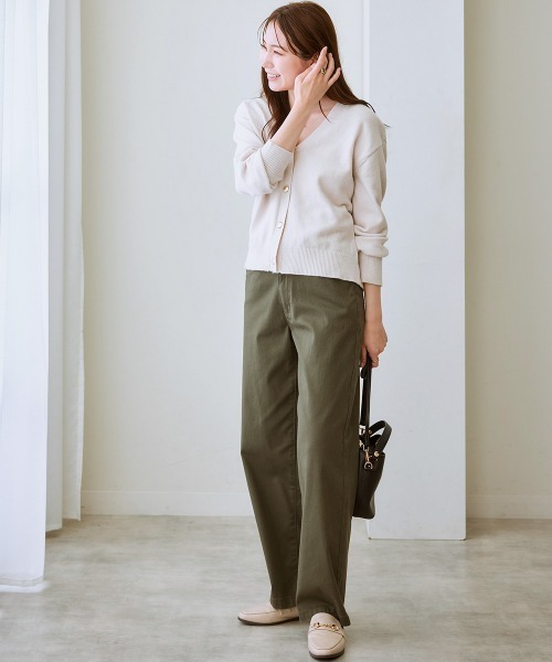 7days Life Styling(セブンデイズライフスタイリング)の「ゴールドボタンVネックニットカーディガン(カーディガン/ボレロ・レディース・アイボリー/ラベンダー/杢グレー/ブラック・M/L/LL/S/3L)」の13枚目の写真