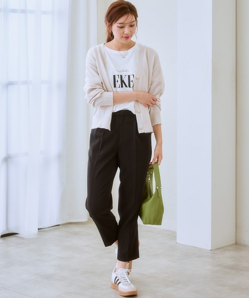 7days Life Styling(セブンデイズライフスタイリング)の「ゴールドボタンVネックニットカーディガン(カーディガン/ボレロ・レディース・アイボリー/ラベンダー/杢グレー/ブラック・M/L/LL/S/3L)」の16枚目の写真