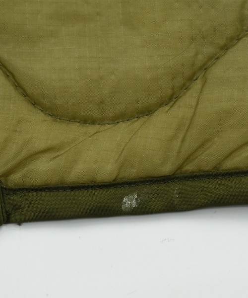 VINTAGE（ヴィンテージ）の「【ヴィンテージ古着】70’s US ARMY M-65 COAT LINER（ミリタリージャケット・メンズ・カーキ・SMALL）」の10枚目の写真