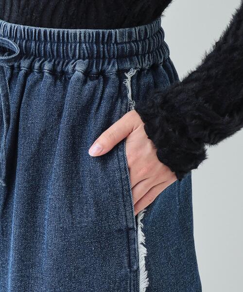 Cutie Blonde（キューティーブロンド）の「◆【あったか裏起毛】サイドフリンジがアクセント イージーデニムパンツ（デニムパンツ・レディース・ライトブルー/ネイビー・01/04/03/02）」の15枚目の写真