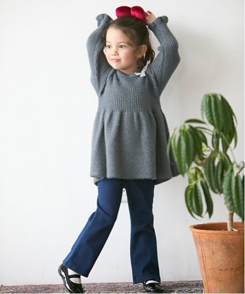 petit main(プティマイン)の「裏起毛カットデニムフレアパンツ(デニムパンツ・キッズ・ブルー/ネイビー・130cm/120cm/110cm/100cm/90cm/80cm)」の13枚目の写真