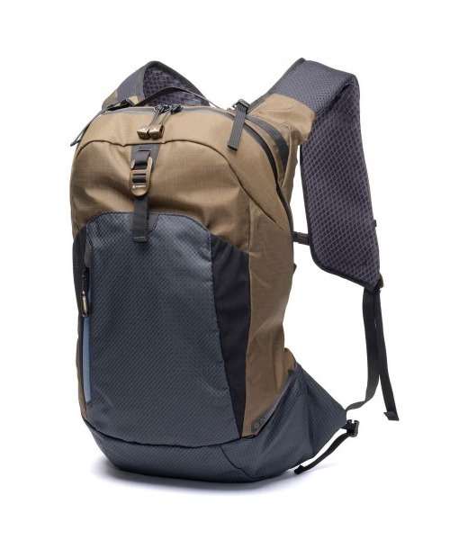 AS2OV(アッソブ)の「【AS2OV/アッソブ】 EPIC DAY PACK(バックパック/リュック・メンズ・ブラック/キャメル・FREE)」の2枚目の写真