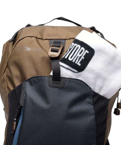 AS2OV(アッソブ)の「【AS2OV/アッソブ】 EPIC DAY PACK(バックパック/リュック・メンズ・ブラック/キャメル・FREE)」の11枚目の写真