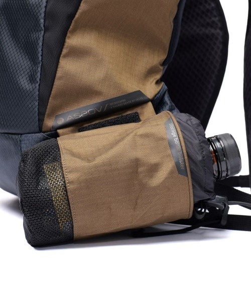 AS2OV(アッソブ)の「【AS2OV/アッソブ】 EPIC DAY PACK(バックパック/リュック・メンズ・ブラック/キャメル・FREE)」の12枚目の写真